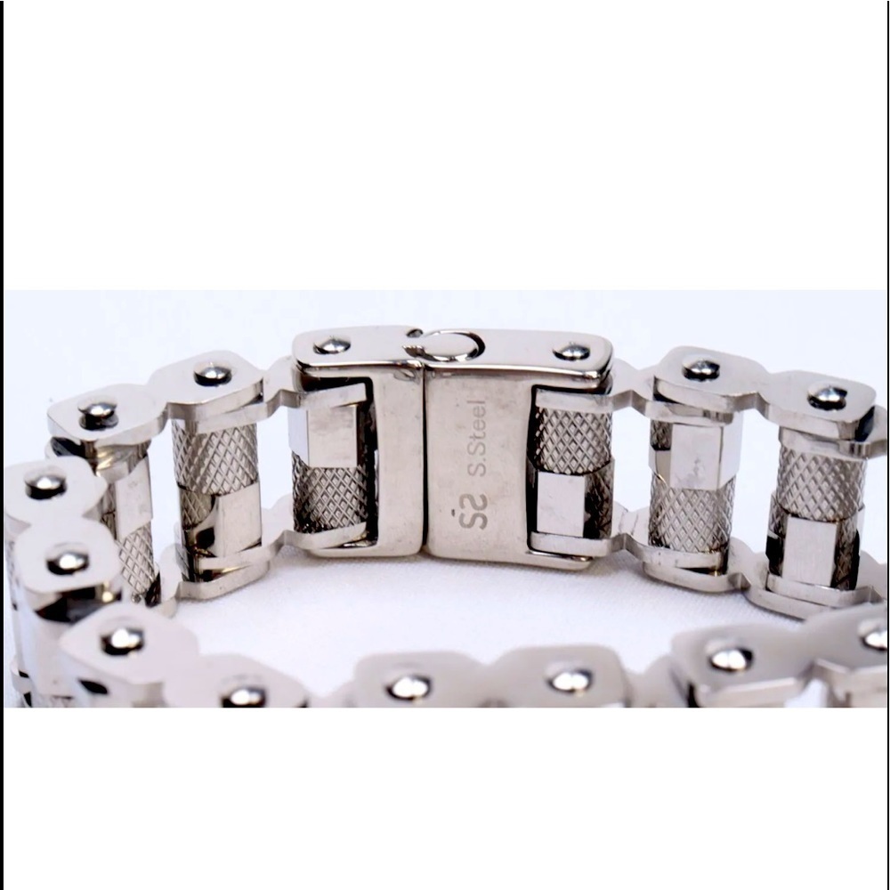 Simone I. Smith Legacy for Men Stainless Steel Bracelet - Picture 4 of 4